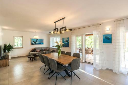 Villa House Andrija?i - Heated Pool