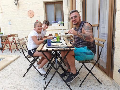Hostal Laringa Holiday Bed&breakfast