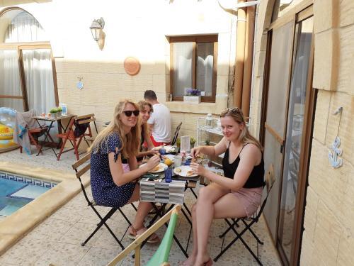Hostal Laringa Holiday Bed&breakfast