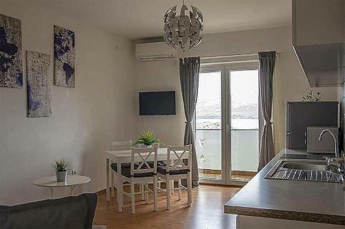 Apartments With A Parking Space Zubovici, Pag - 19139