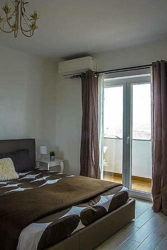 Apartments With A Parking Space Zubovici, Pag - 19139