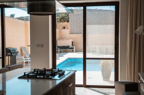 Spacious Holiday Home With Pool
