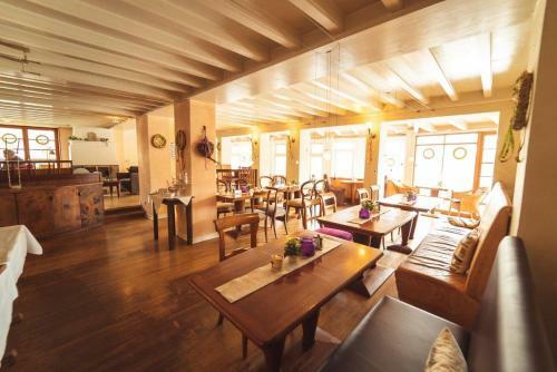 Hostal Pension Und Cafe Purzelbaum