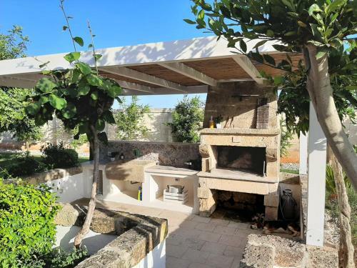 La Cuccuvascia Pool House