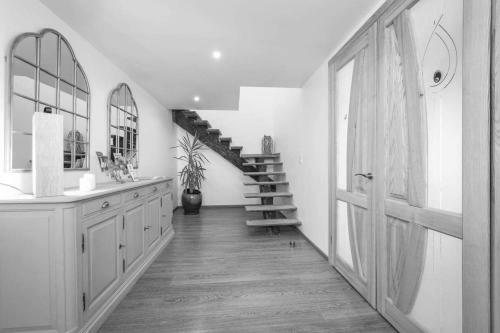 Hostal La Mascrabiere Bed & Spa