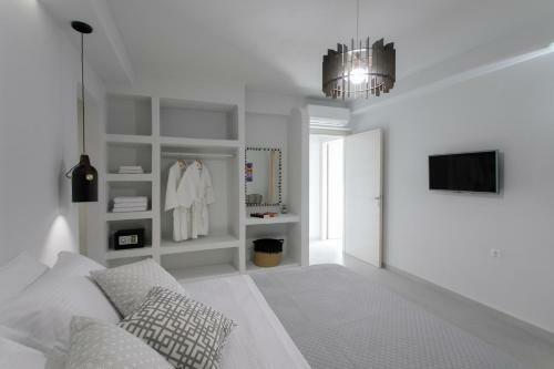 Naxos Skyline Deluxe Villas
