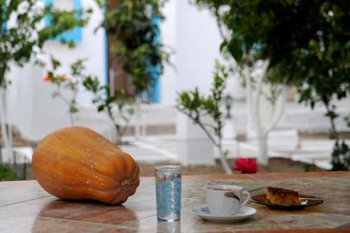 Perivoli 1-chora(5min Away From The Center By Car)