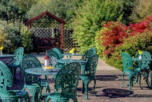 Sandpiper Hotel & Restaurant
