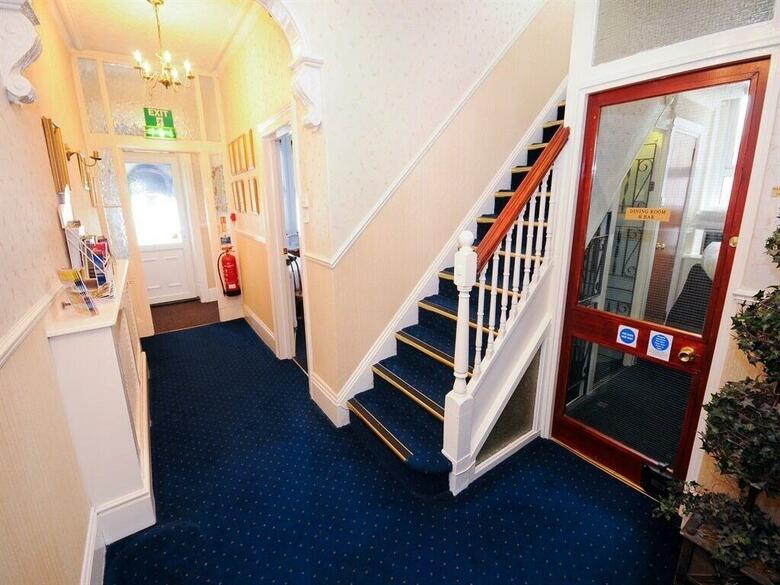Hostal Chelsea Hotel