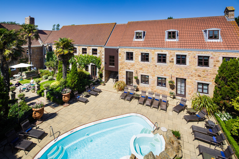 Greenhills Country Hotel