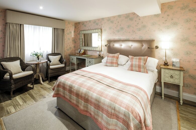 Greenhills Country Hotel