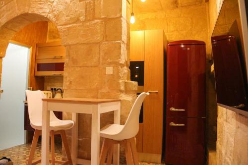 Apartamento Malta's Naughtiest Cabaret