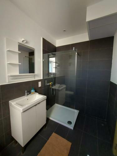 Gunlayer Apartments - Flat 3