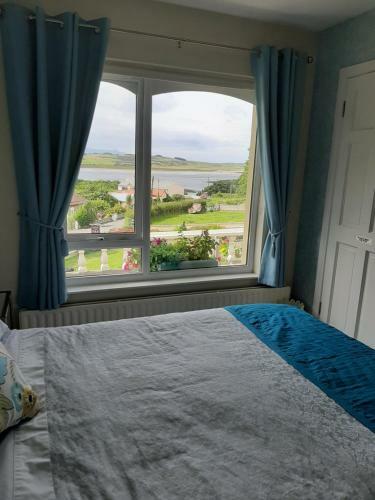 Bed & Breakfast Channel View