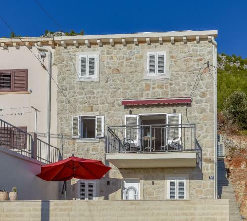 Izabela Apartment With Swimming Pool