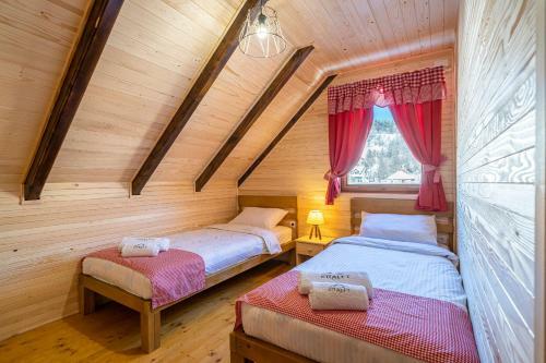 Zara Chalet