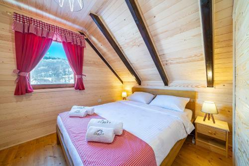 Zara Chalet