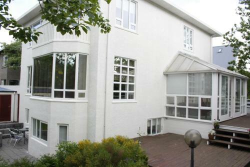 Hostal Baldursbr� Guesthouse Tjarnargata