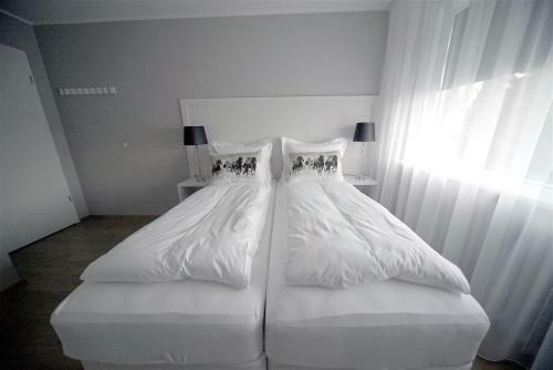 Hostal Om Apartments
