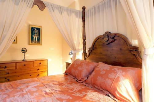 Maison de Nostradamus*** Occitanie Insolite