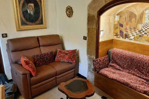 Maison de Nostradamus*** Occitanie Insolite