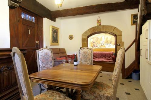 Maison de Nostradamus*** Occitanie Insolite