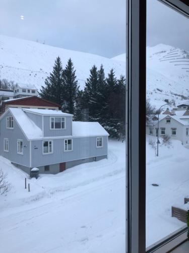 Apartamento Hl��arvegur 20 - Gagginn