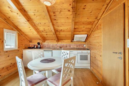 Villa Donna Apartments