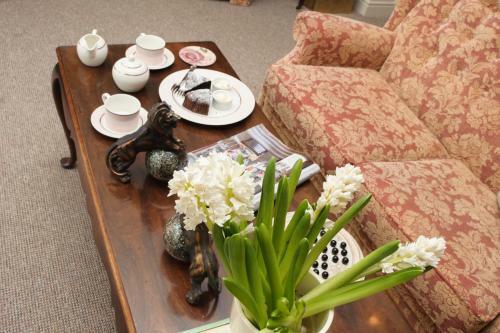The Brown Hen Lodge Bed & Breakfast
