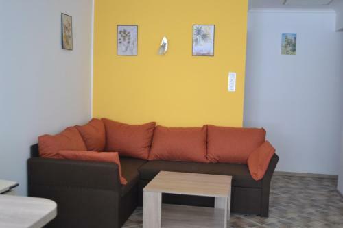 Stef�nia Vend�gh�z