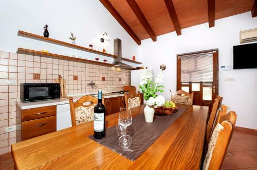 Apartamentos House Ulika