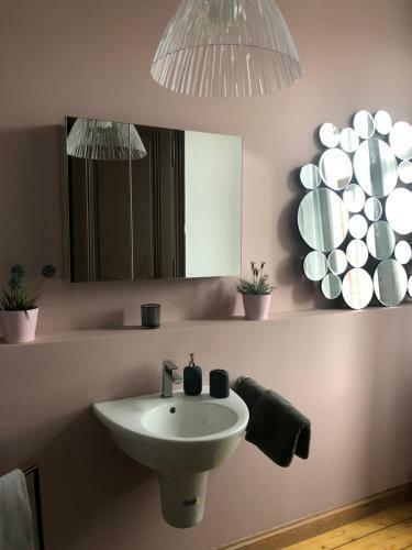 Apartamento Back To School (rote Schule)