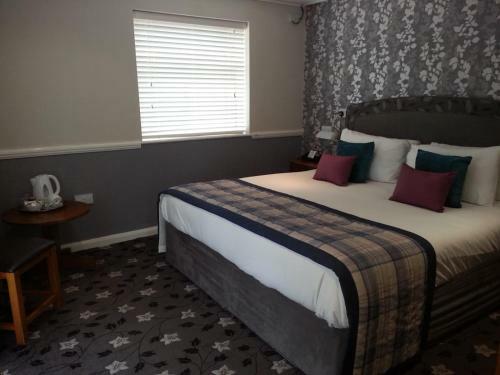 Judds Folly Hotel