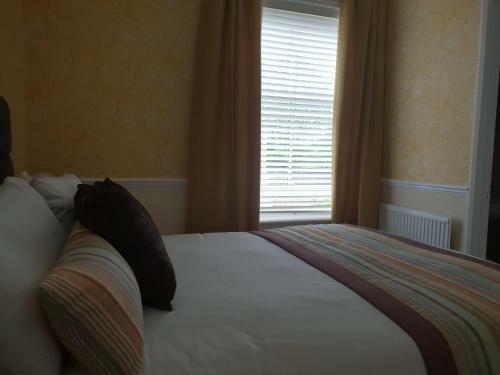 Judds Folly Hotel