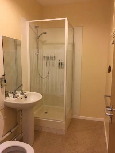 Hotel Woodbrooke Quaker Study Centre