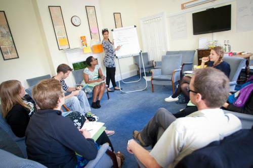 Hotel Woodbrooke Quaker Study Centre