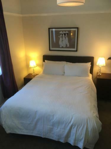 Bed & Breakfast Elmdon Lodge