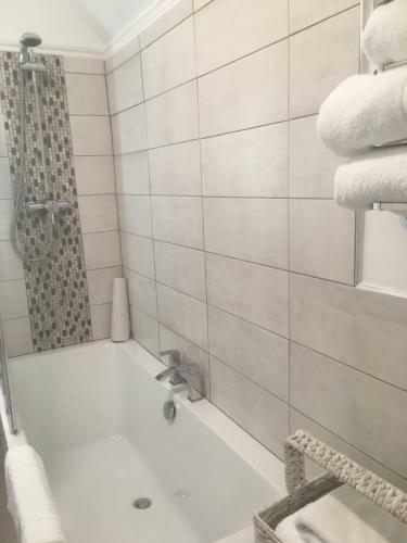 Bed & Breakfast Elmdon Lodge