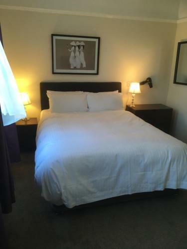 Bed & Breakfast Elmdon Lodge