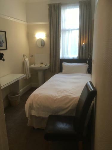 Bed & Breakfast Elmdon Lodge