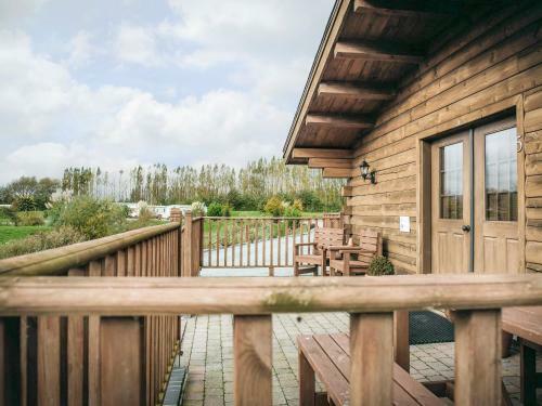 Lake View Lodges