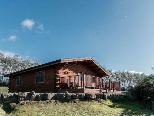 No. 6 Lake View Lodges