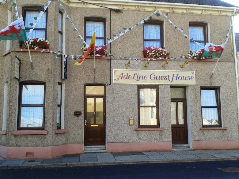 Hostal Adeline Guest House