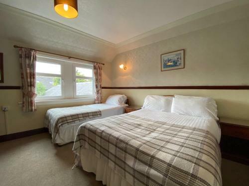 Hostal Kings Arms Hotel
