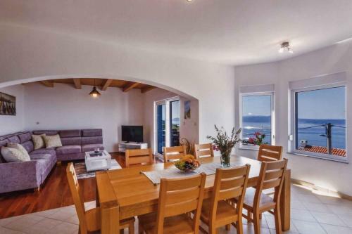 Apartments In Crikvenica 37169