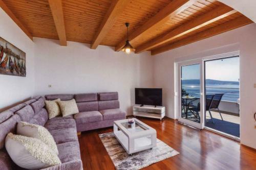 Apartments In Crikvenica 37169