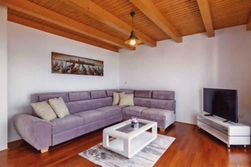 Apartments In Crikvenica 37169