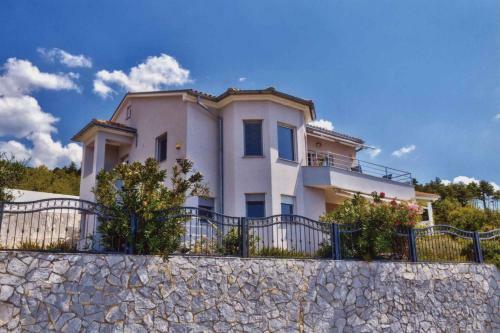 Apartments In Crikvenica 37169