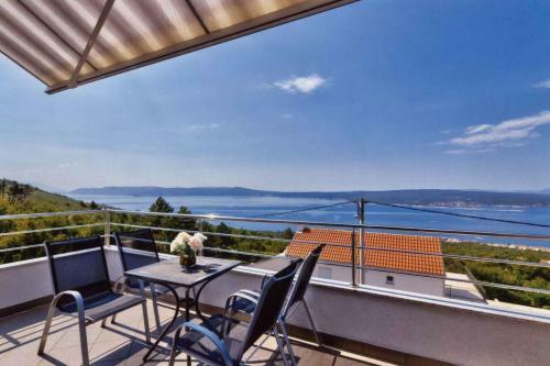 Apartments In Crikvenica 37169