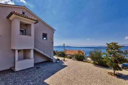Apartments In Crikvenica 37169